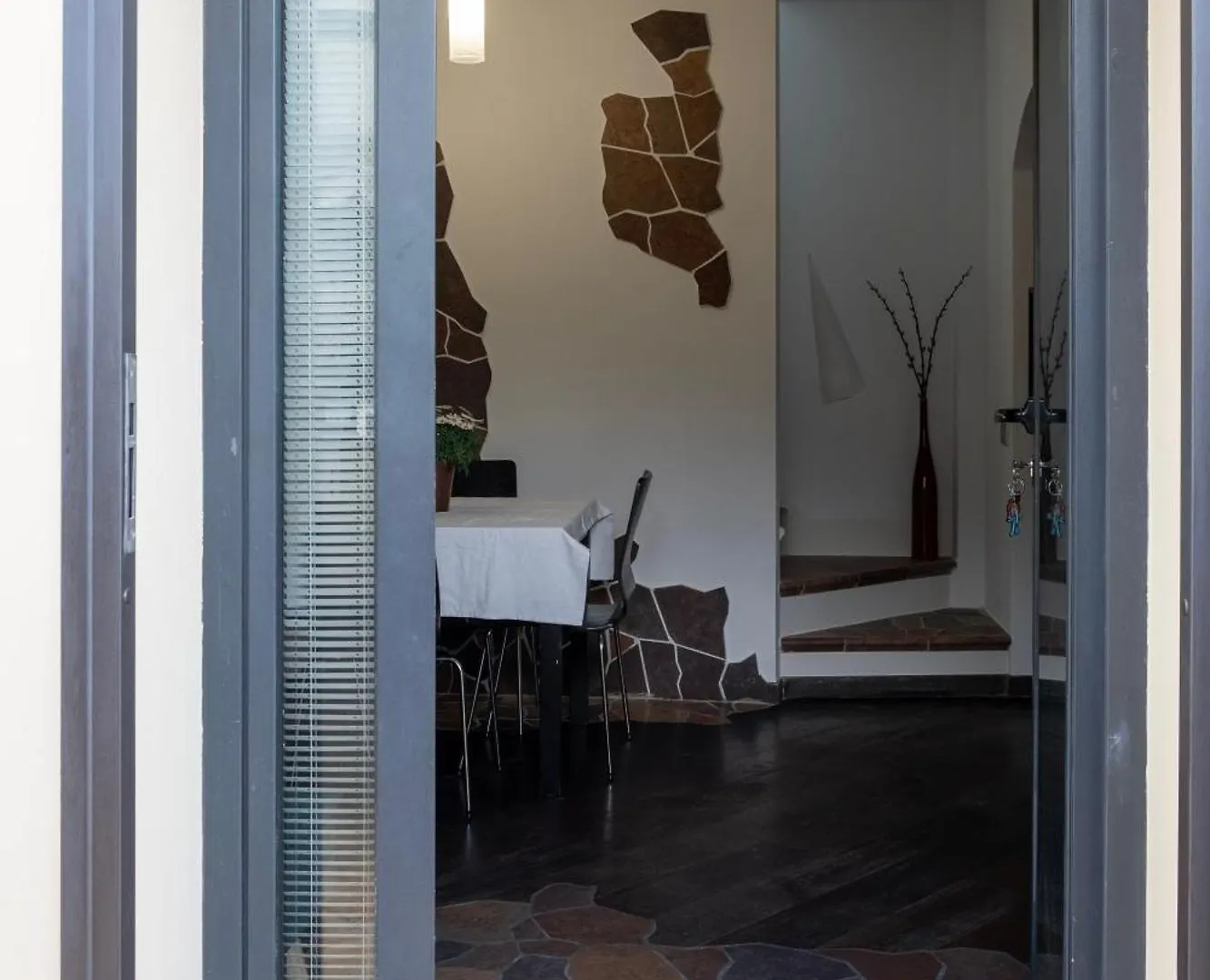 Casa Margherita Capraia e Limite 0*,